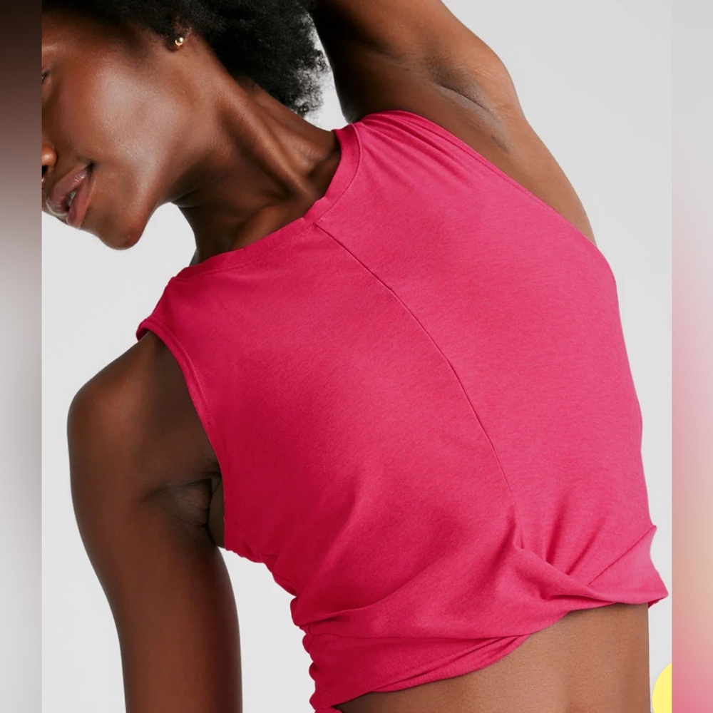 NWT Beyond Yoga Featherweight Center Stage Cropped Tank | Vivid Pink | sz XL